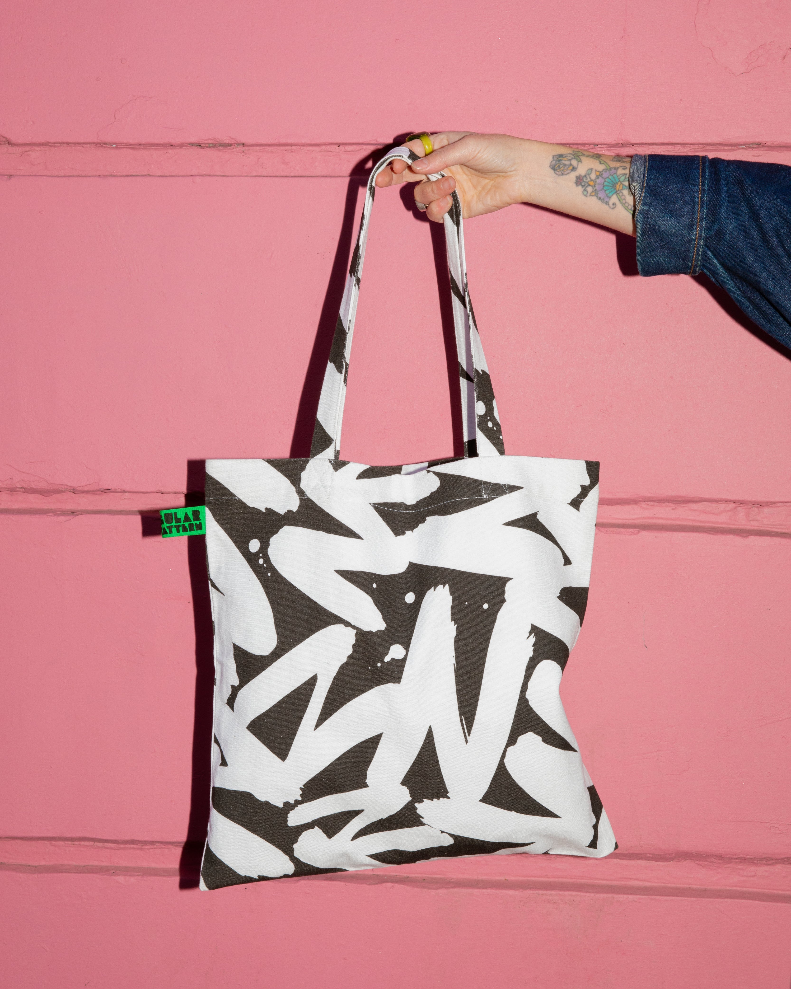 Big Ez Tote bag in Mono