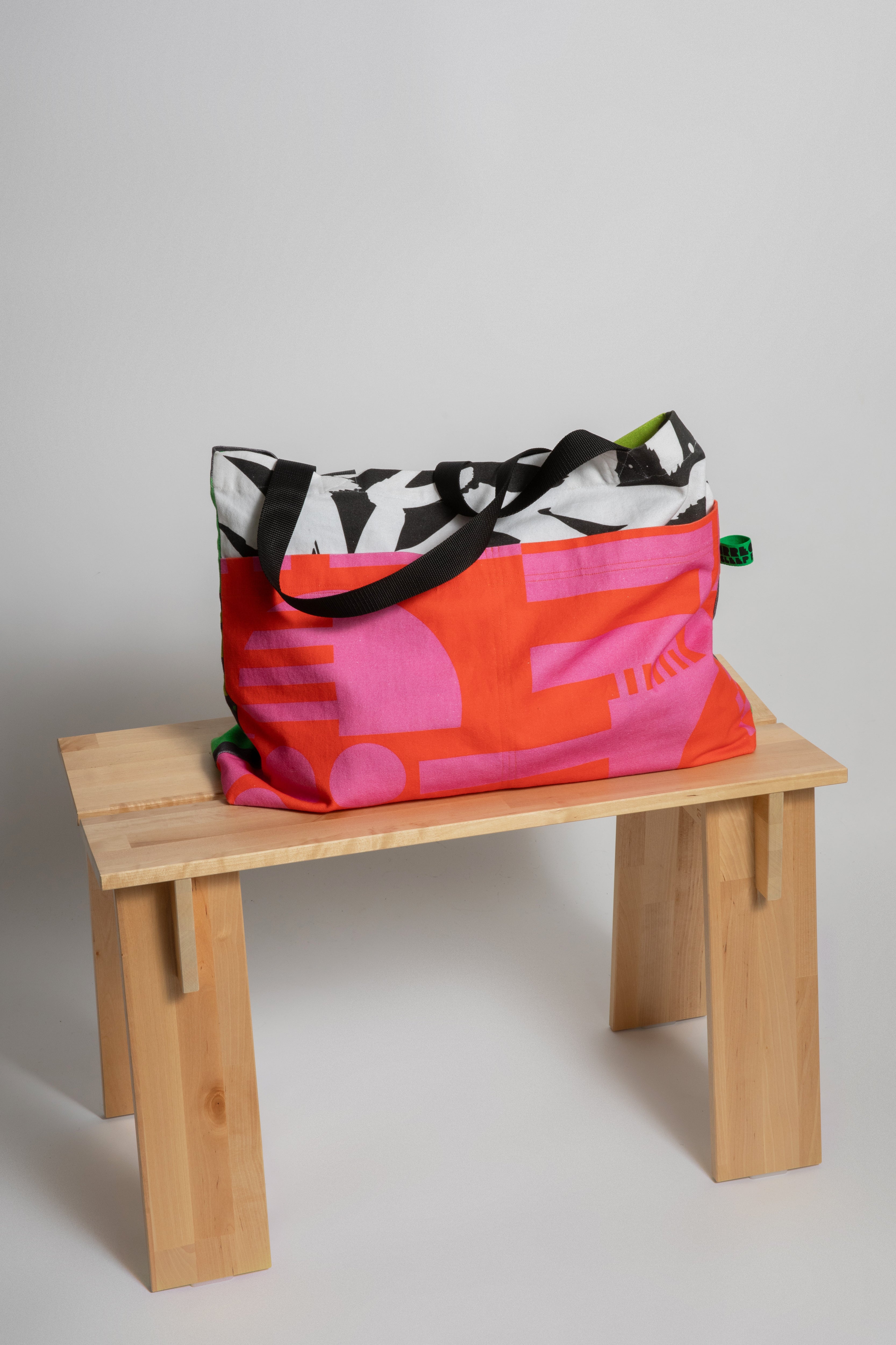 Market Bag in Hot Pink