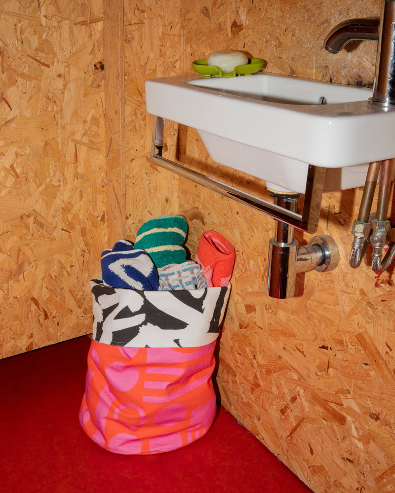 Large Storage Bag in Hot Pink / Mono