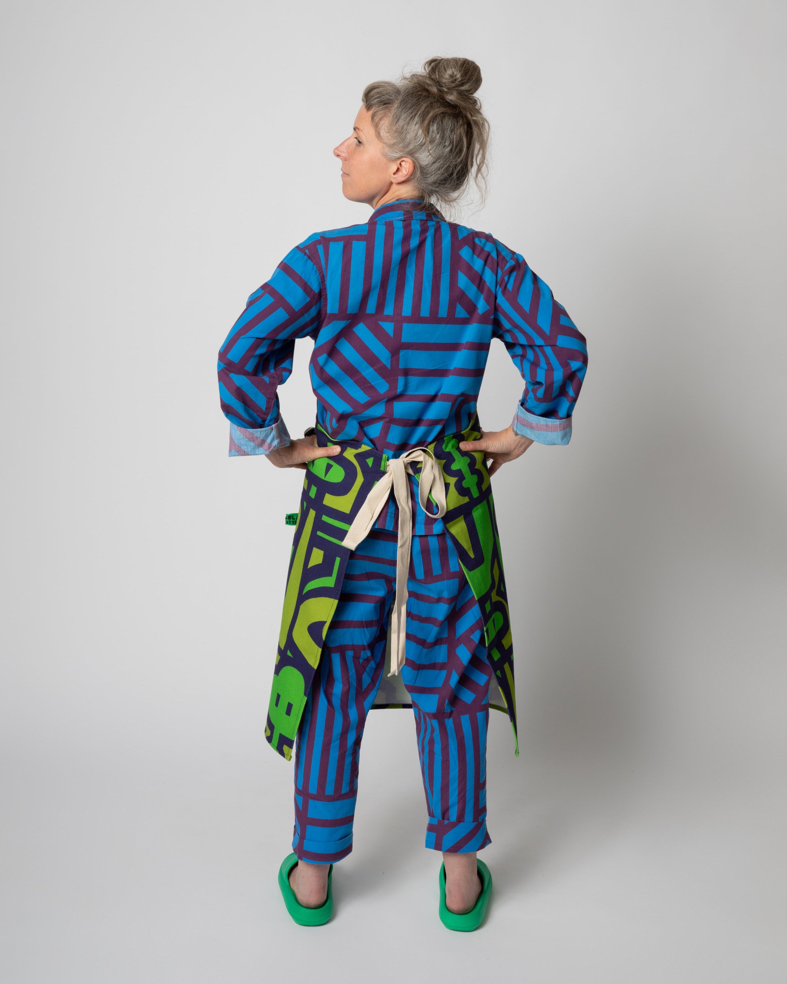 Apron in Jungle