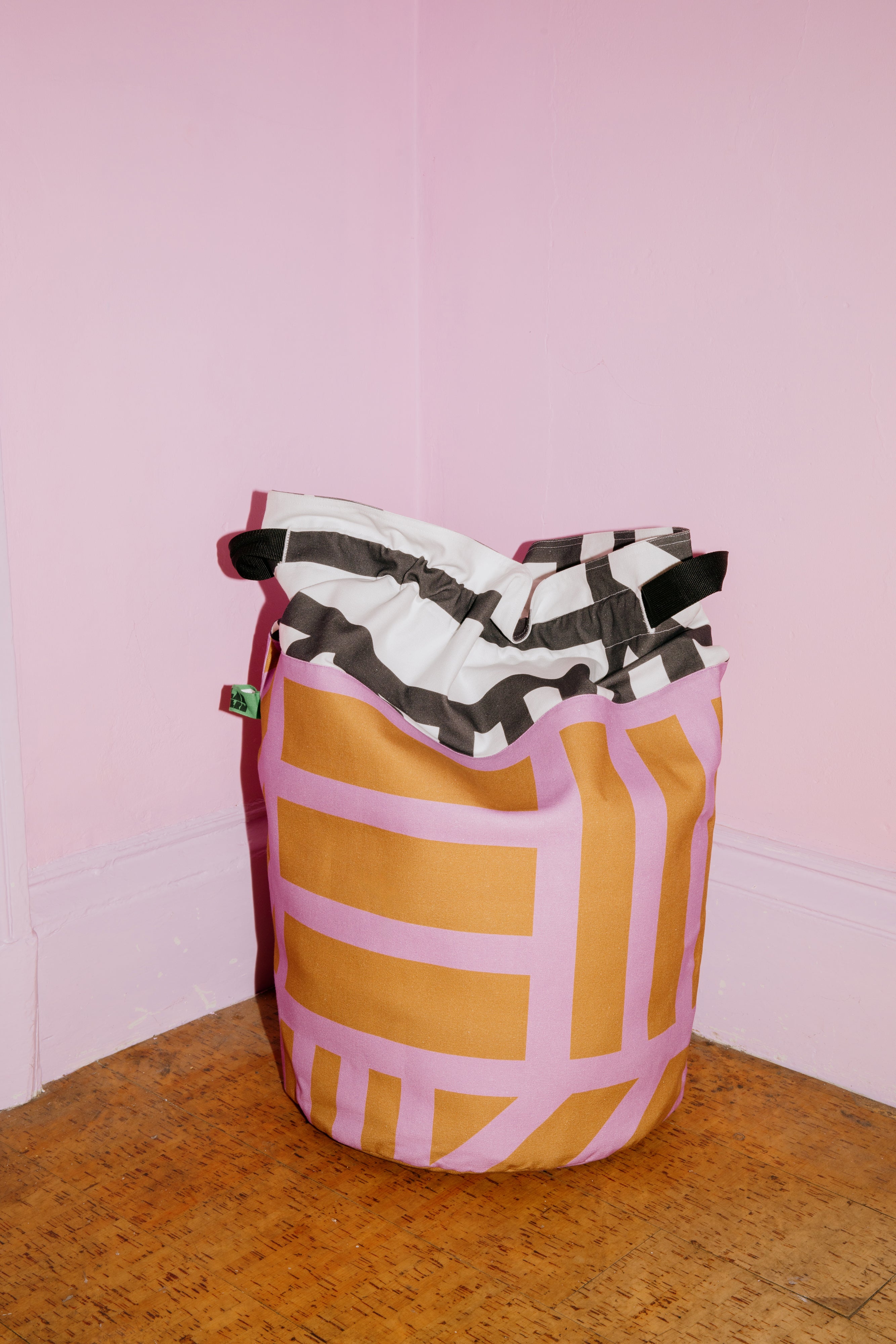 Reversible Laundry Bag in Kelly Caramallow