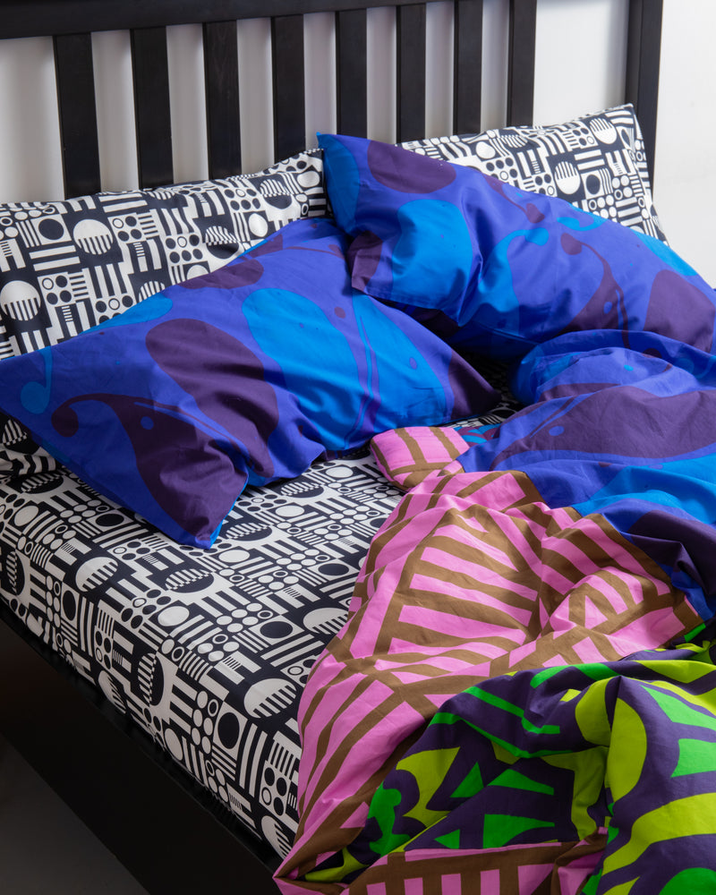 Reversible Duvet Set x Cosmic