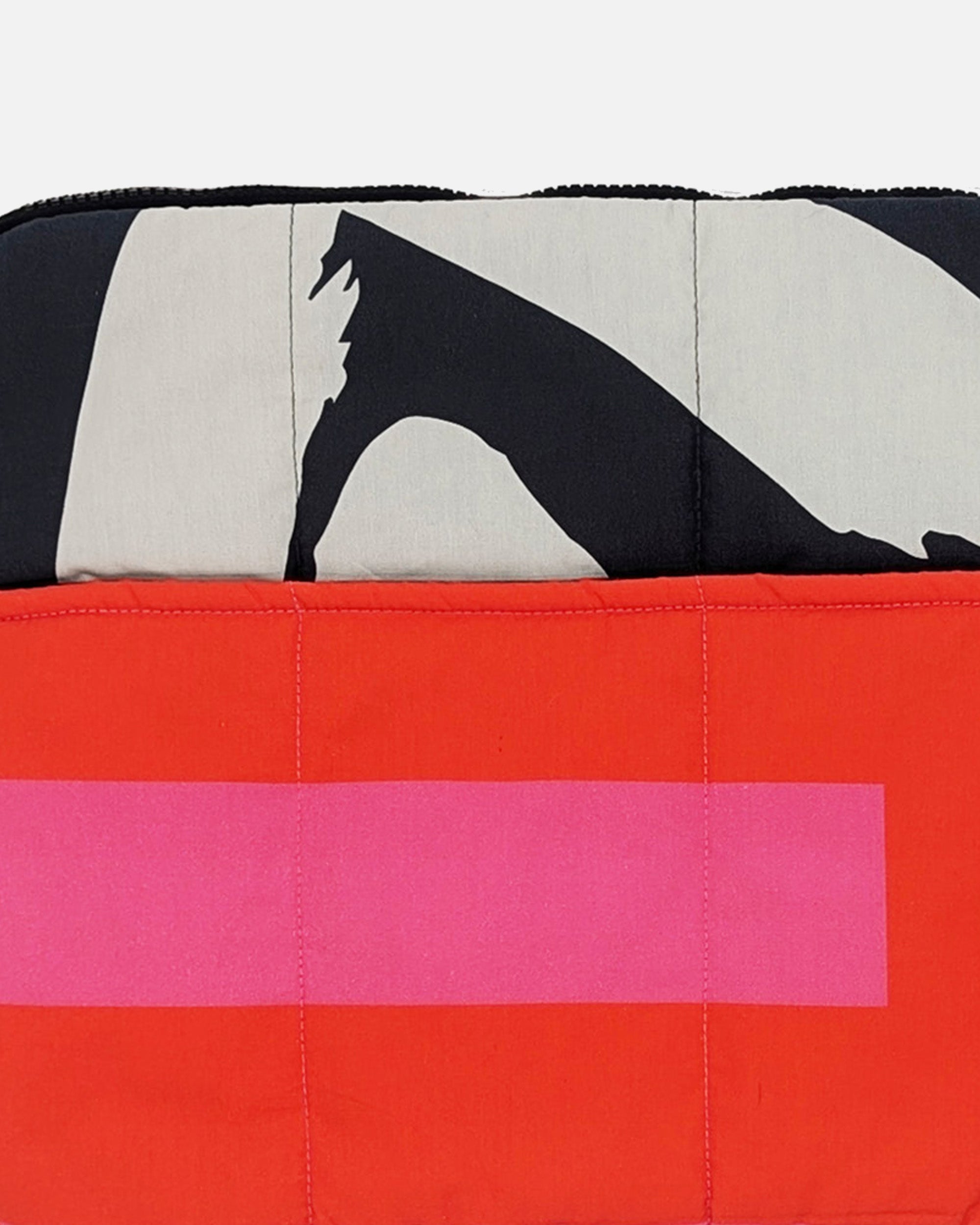 Quilted Laptop case in Hot Pink