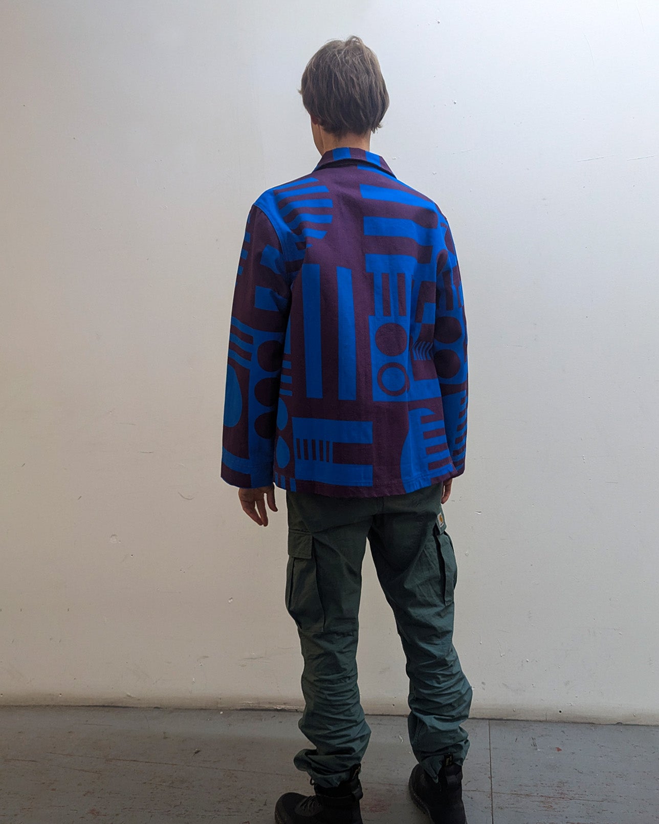 Alt image