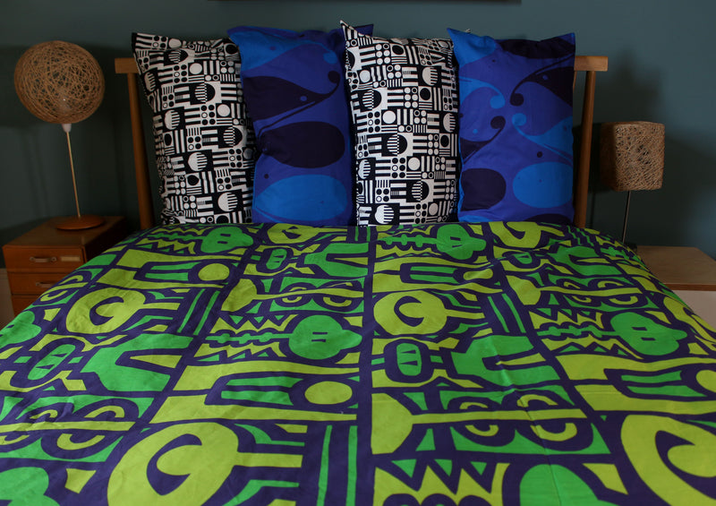 Reversible Duvet Set x Cosmic