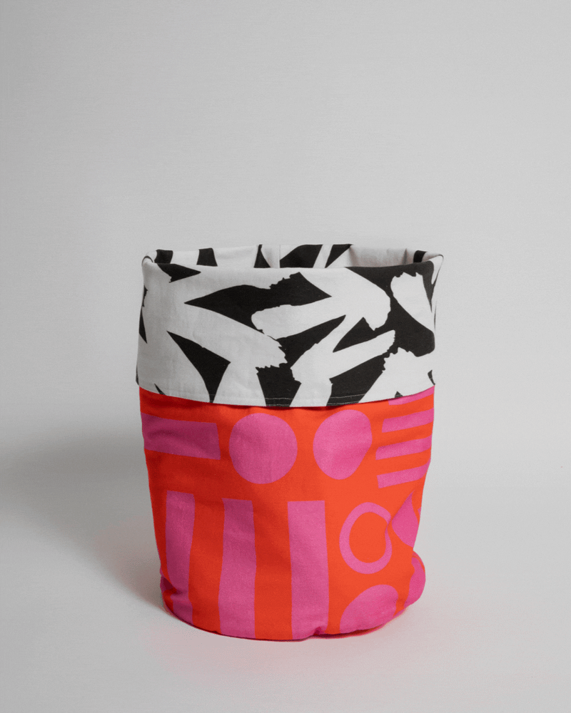 Large Storage Bag in Hot Pink / Mono
