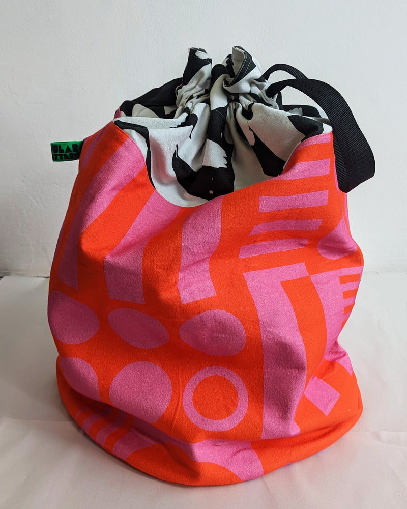 Reversible Laundry Bag in Hot Pink / Jungle / Mono