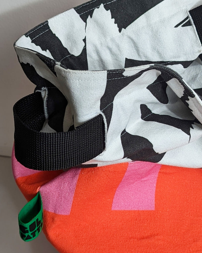 Reversible Laundry Bag in Hot Pink / Jungle / Mono
