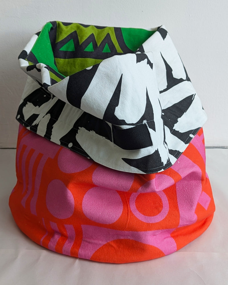Reversible Laundry Bag in Hot Pink / Jungle / Mono