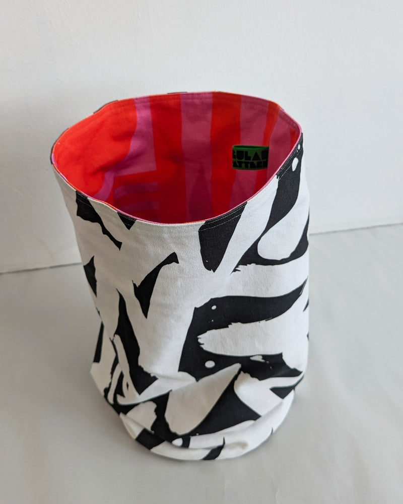 Medium Storage Bag in Hot Pink / Mono