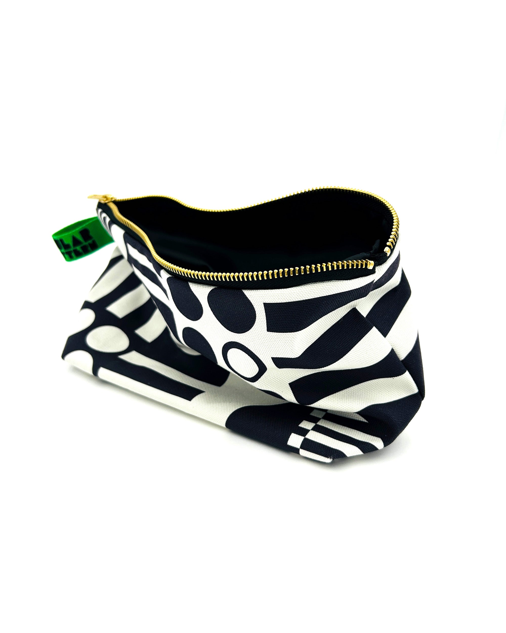Organic Cotton Washbag in Mono