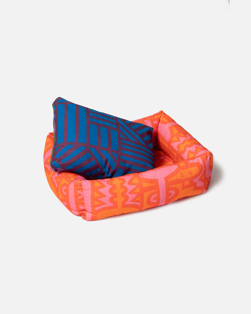 Irregular Dog Bed in Cayenne: Medium