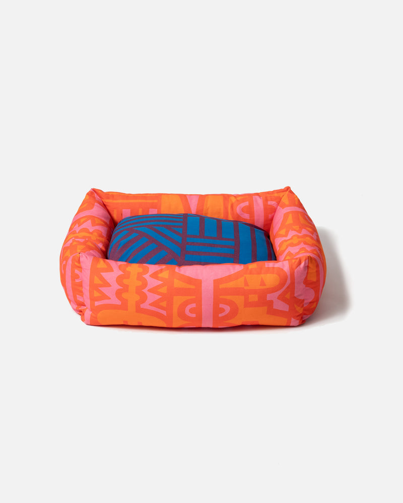 Irregular Dog Bed in Cayenne: Medium