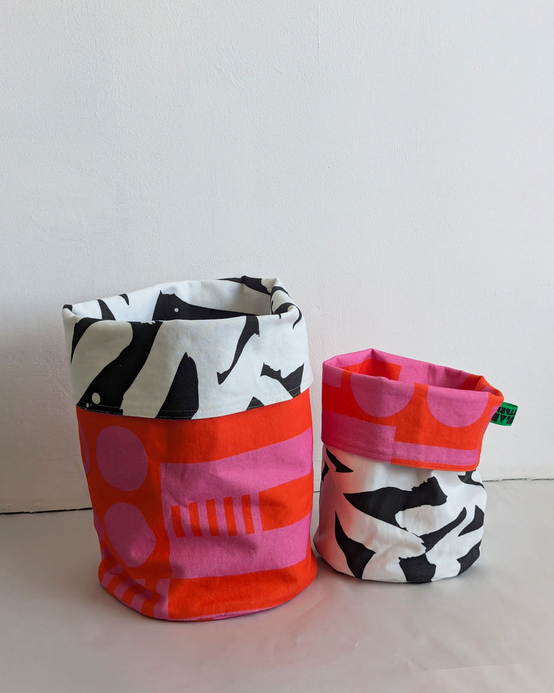 Small Storage Bag in Hot Pink / Mono